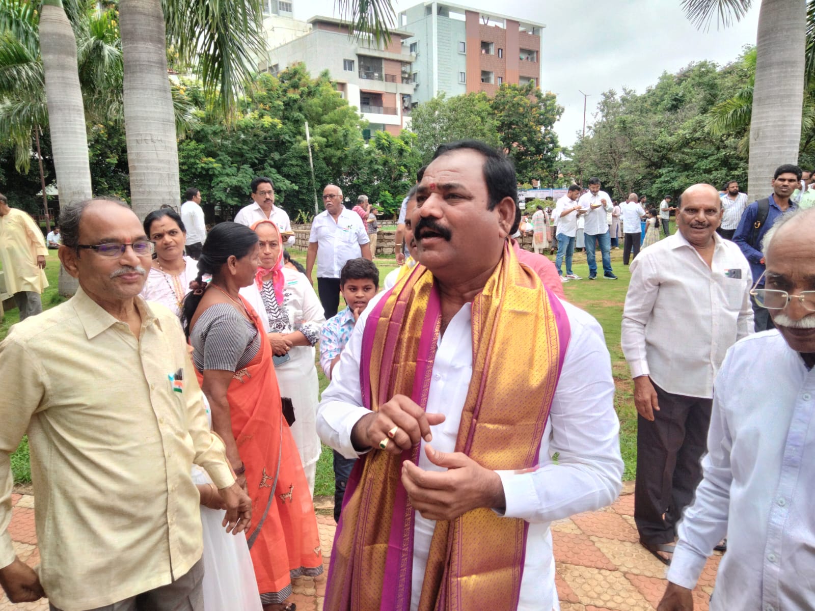 Senior Citizen Mebers atteded Independence day program at Green park HUDA Trade Center.jpg